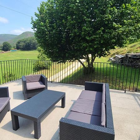 Casa Renovada Con Chill Out En Espinosa Daire Espinosa de los Monteros Dış mekan fotoğraf