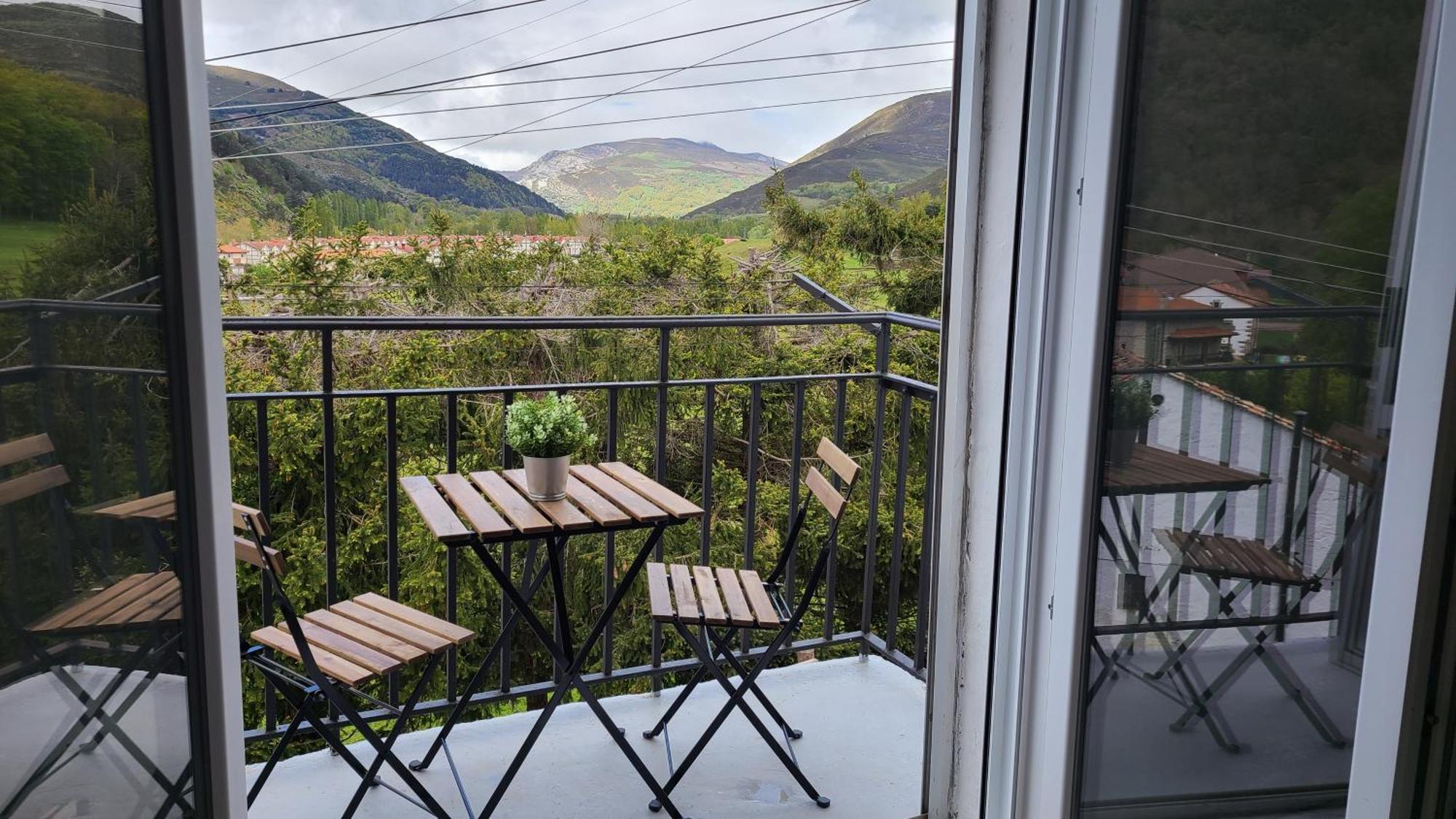 Casa Renovada Con Chill Out En Espinosa Daire Espinosa de los Monteros Dış mekan fotoğraf
